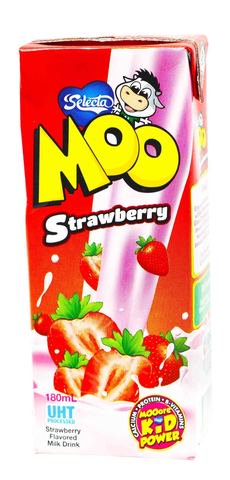 Moo Strawberry Flavored Milk Drink 180 ml
