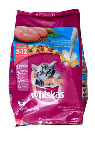 WHISKAS Dry Kitten Oceanfish 2-12 Months 1.1 kg