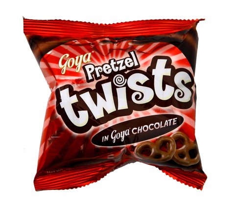 Goya Pretzel Twists Chocolate 28 g