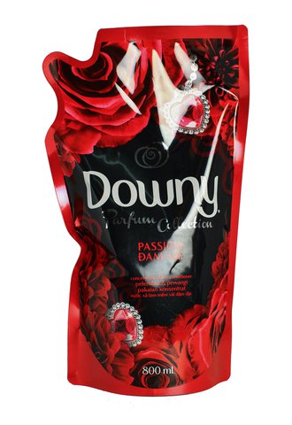 Downy Passion Fabric Conditioner Refill 800 ml