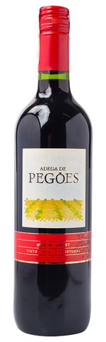 Pegoes Red Wine Medium Sweet 750 ml