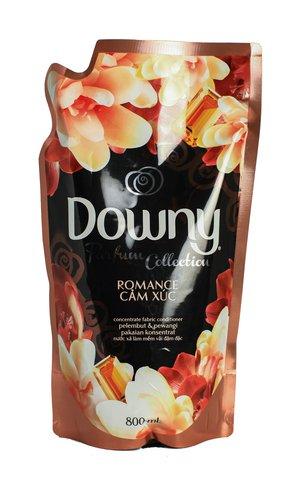 Downy Romance Fabric Conditioner Refill 800 ml