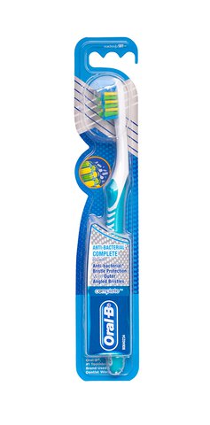 Oral-B Toothbrush Anti-Bacterial Complete Soft 1 pc